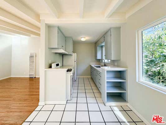 2 beds, 1 bath, 850 sqft, $2,245