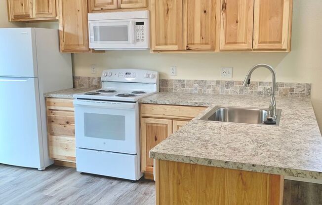 2 beds, 1 bath, 820 sqft, $1,625, Unit 1476A