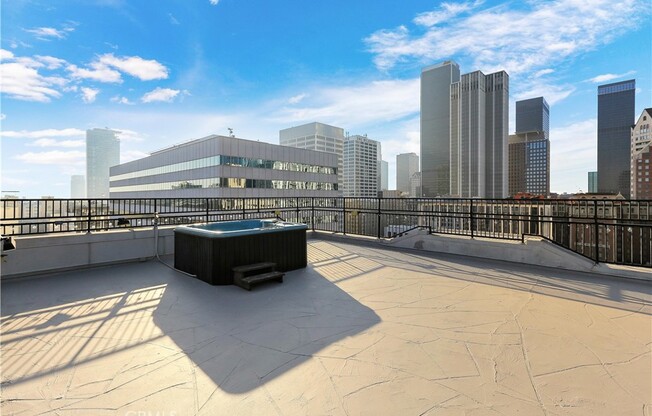 3 beds, 3 baths, 3,700 sqft, $6,990, Unit 1204
