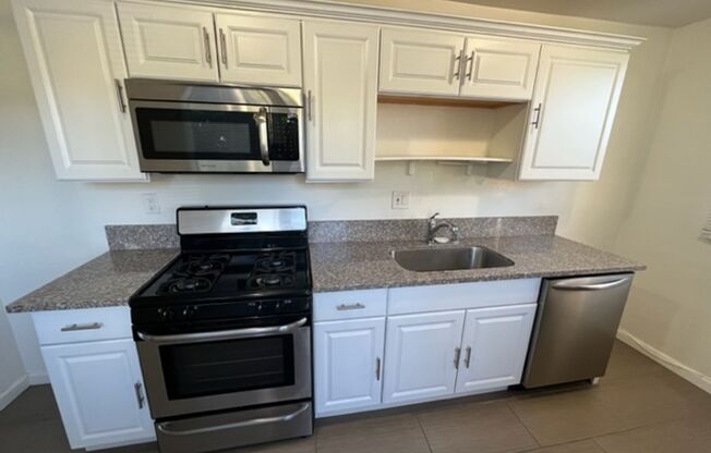 4510 4520 N BANNER DR