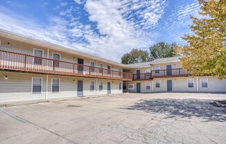 Romig Street Apartments