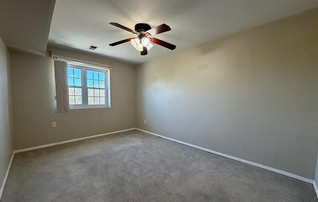 85 ELMWOOD PARK DR