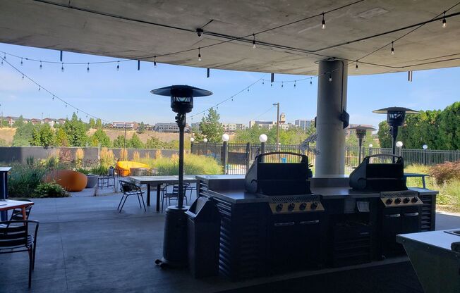 Studio, 1 bath, 585 sqft, $1,675, Unit 506