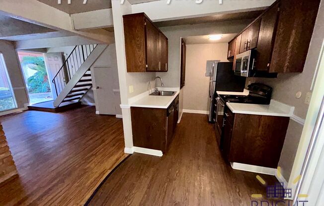 2 beds, 1.5 baths, 950 sqft, $1,895, Unit Apt. 06