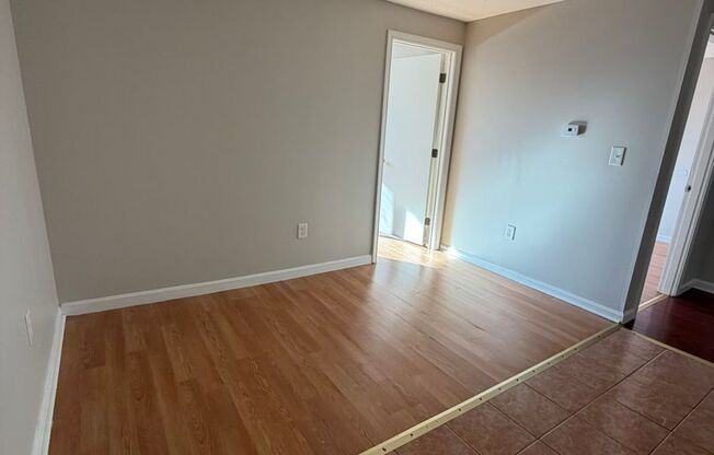 2 beds, 1 bath, 800 sqft, $1,925, Unit 148-20