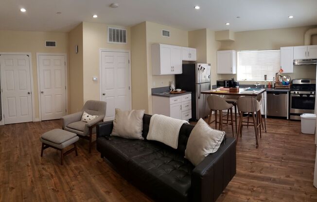 Glassell Park Apartments