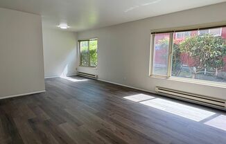 5512 15th Ave NE