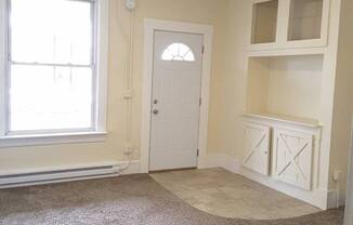 1 bed, 1 bath, $775, Unit 620 E Jefferson St