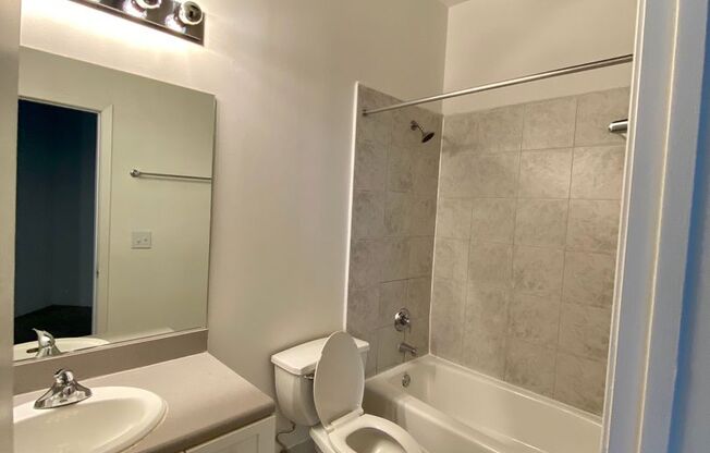 Studio, 1 bath, 625 sqft, $1,540, Unit A-407