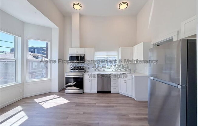 1935 SE 11 AVE