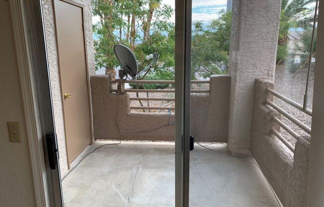 2 Bed / 2 Bath Condo for Rent