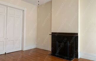 104 E LEIGH ST