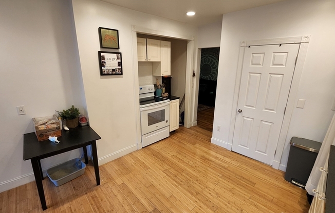 305 CHELSEA