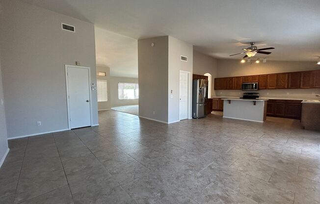 6858 S 19th St, Phoenix