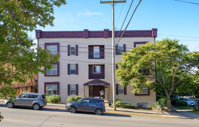 Studio, 1 bath, 334 sqft, $1,250, Unit 407