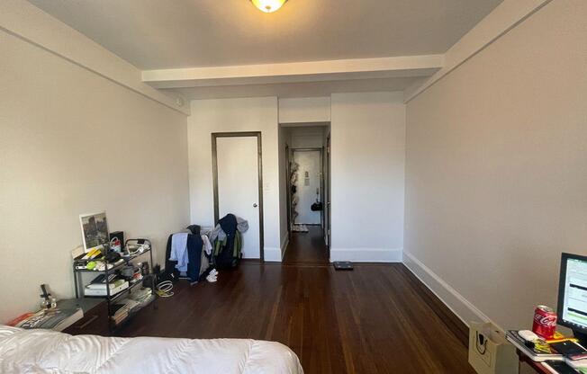 Studio, 1 bath, $3,400, Unit 1118