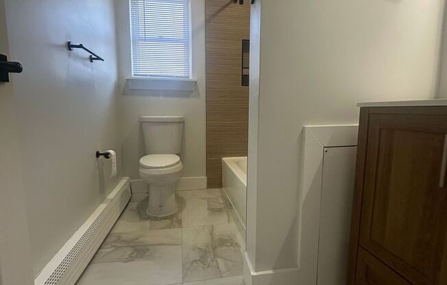 1 bed, 1 bath, $1,650, Unit 306