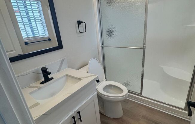 2 beds, 2 baths, 900 sqft, $3,395, Unit 70