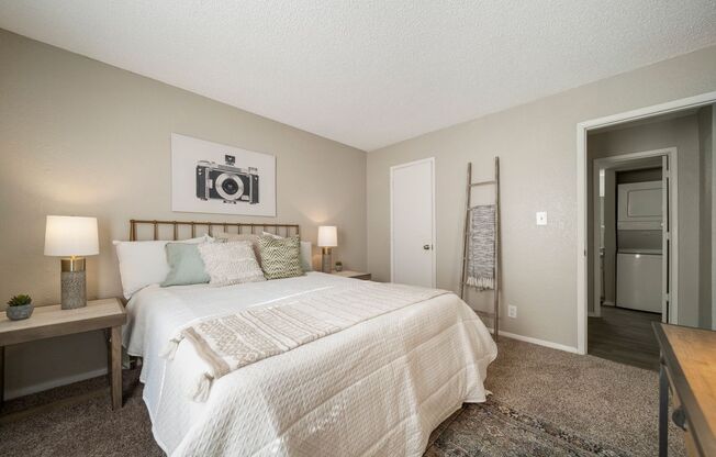 1 bed, 1 bath, 700 sqft, $849, Unit 205
