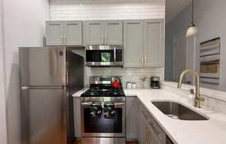 587 GREENE AVE