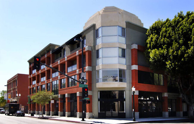 2 beds, 2 baths, 901 sqft, $3,695, Unit 204 P