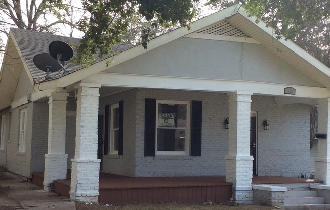 3 bedroom 1 bath in the Highland's Historic District