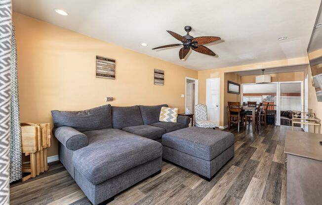 2 beds, 1 bath, $3,300