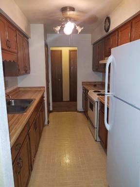 1 bed, 1 bath, $775, Unit 16