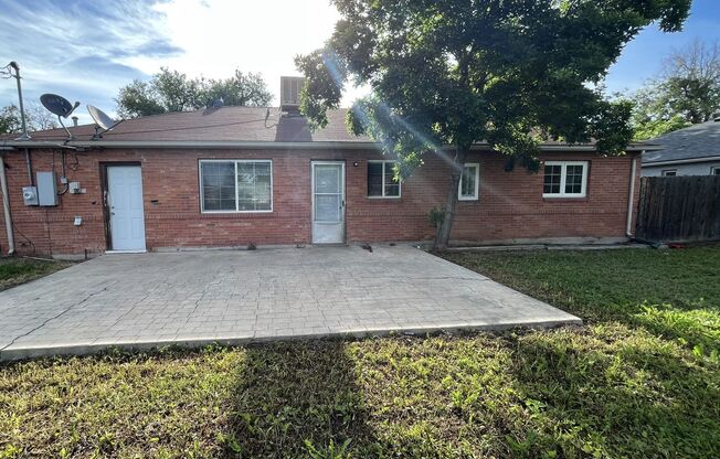 3 beds, 2 baths, $2,400