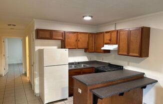 1 bed, 1 bath, $825, Unit Apt C