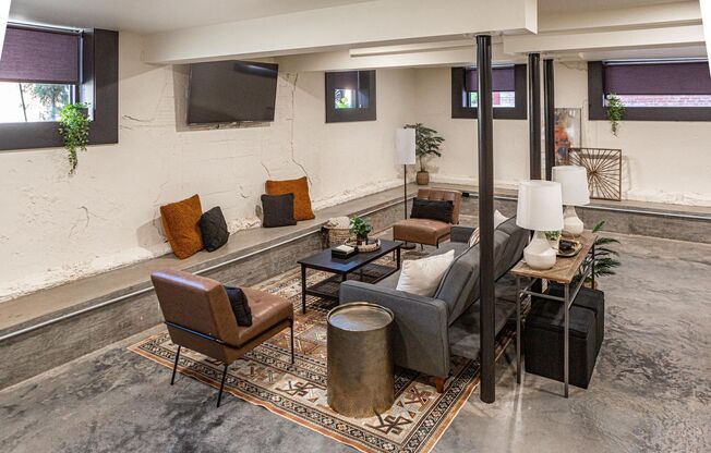 Velencia Apartments