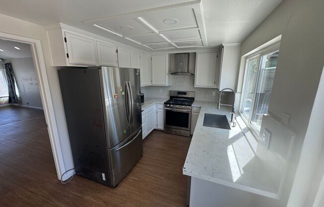 Evergreen San Jose 3 bed/ 2.5 bath, Two Story house with Views