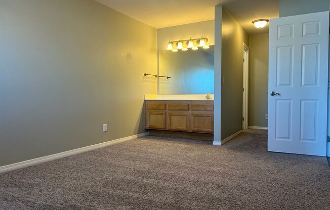 2 beds, 2 baths, 950 sqft, $2,890, Unit 1541O