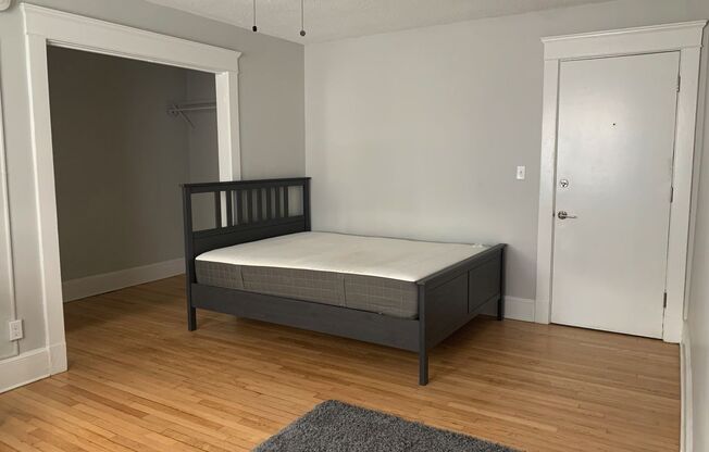 Studio, 1 bath, 300 sqft, $1,450, Unit Unit 610