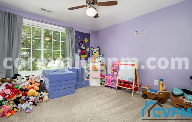 5 beds, 4.5 baths, $4,000