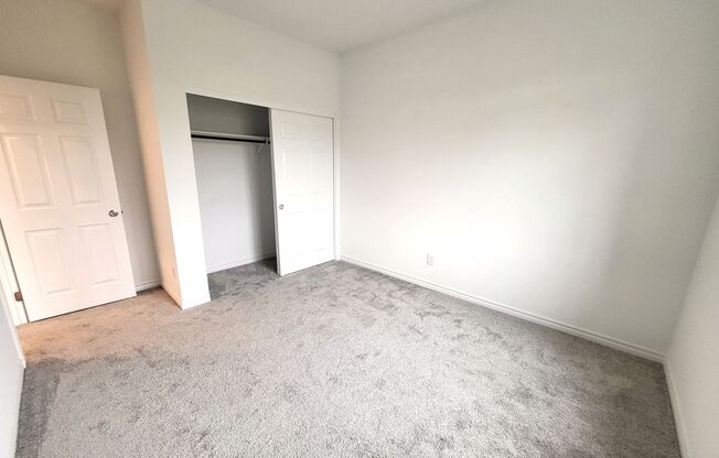 3 beds, 2.5 baths, $1,950