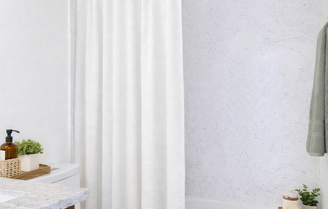 3 beds, 1 bath, 980 sqft, $2,995, Unit R-412