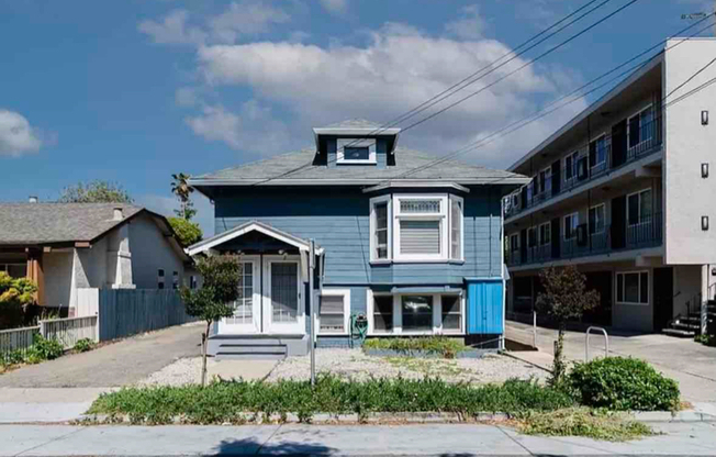 32 S MORRISON AVE