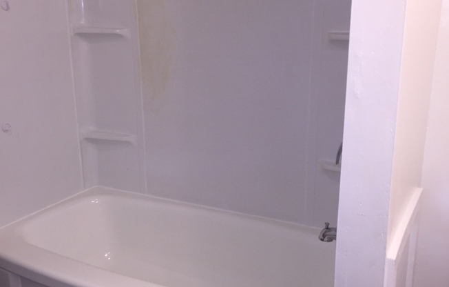 2 Bedroom House -York City SD Video in pictures