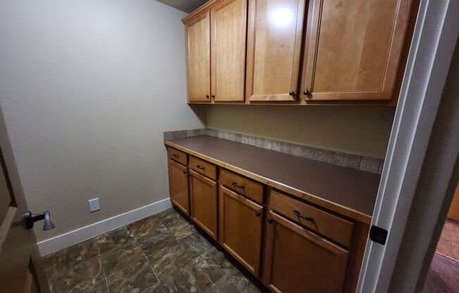 2 beds, 2 baths, $1,495, Unit # 411