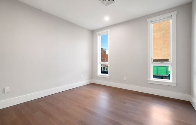 2 beds, 1 bath, 940 sqft, $3,600, Unit 305