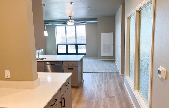 Studio, 1 bath, 858 sqft, $1,195, Unit Bldg 5 Apt 5318