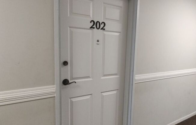 2 beds, 2 baths, $1,325, Unit B-202