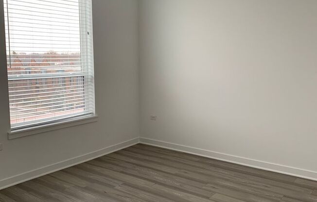 2 beds, 2 baths, 1,133 sqft, $2,985, Unit 516