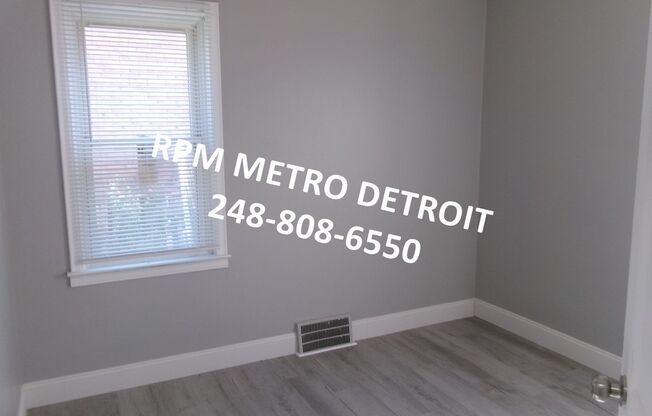 3 beds, 1 bath, $1,595, Unit (OM)