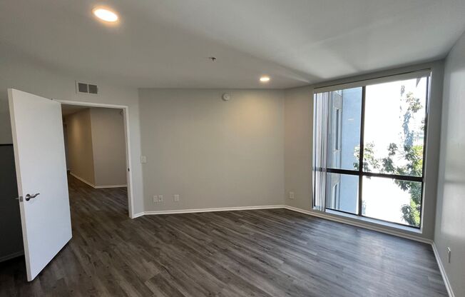 2 beds, 2 baths, 850 sqft, $2,948, Unit 313