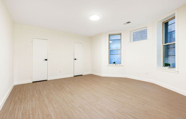 1 bed, 1 bath, 886 sqft, $2,286, Unit C-204