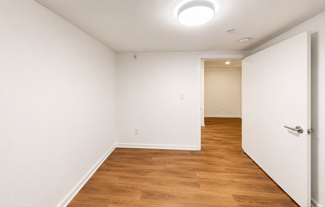 1 bed, 1 bath, 415 sqft, $1,985, Unit 1205-A
