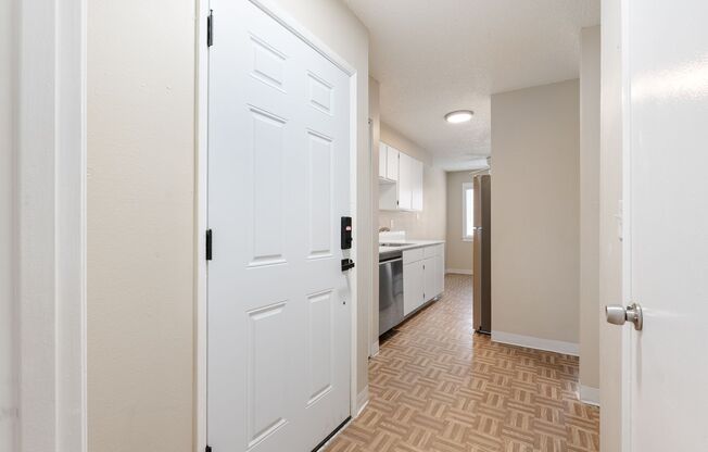 1 bed, 1 bath, 675 sqft, $1,195, Unit #11