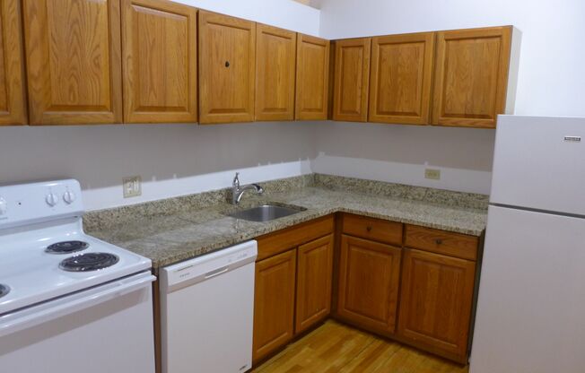 2 beds, 2 baths, 1,100 sqft, $2,850, Unit 408